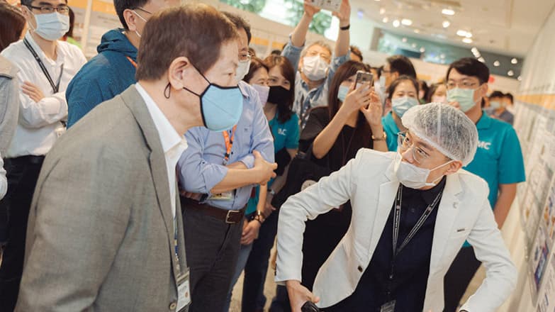 TSMC ESG - TSMC Becomes Taiwan's First Semiconductor Company to Release ...